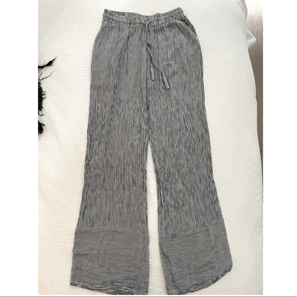 Silver flowwy beach pants
